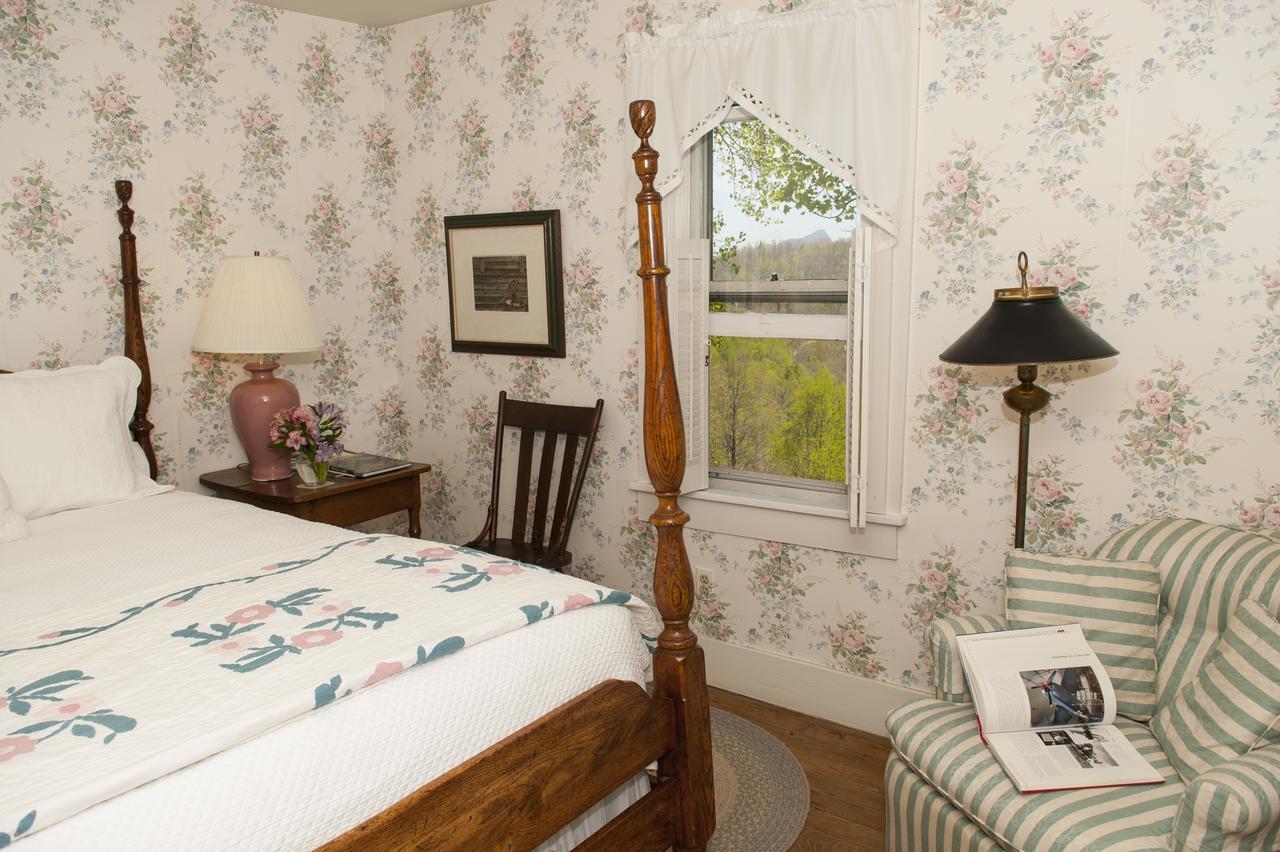 Orchard Inn Saluda Room photo